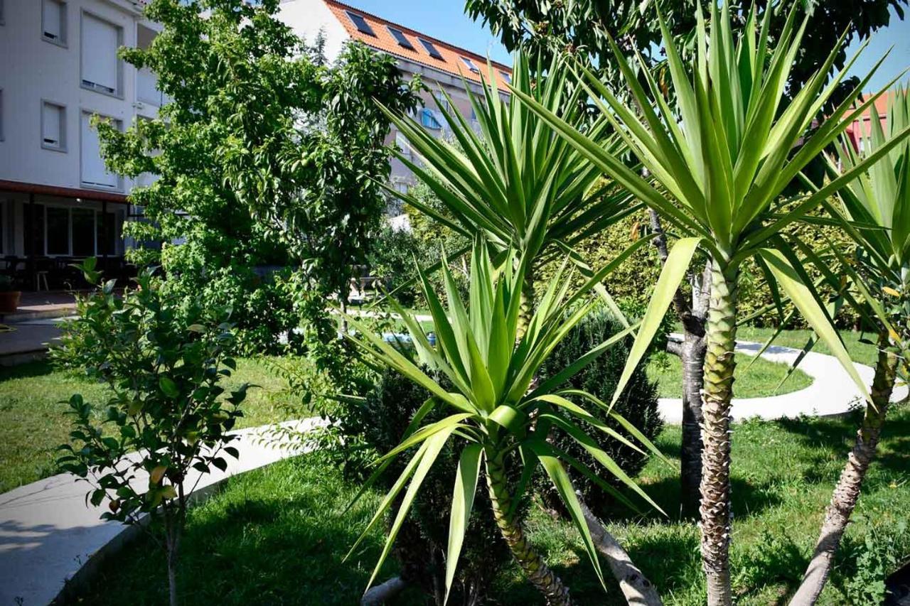 Pincheiro Apartamentos Turisticos Pobra Do Caraminal Buitenkant foto